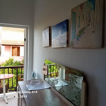Acharavi Apartament *