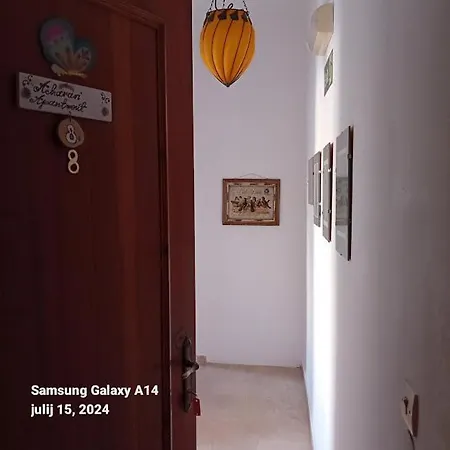 Acharavi *